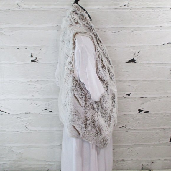 Rare Editions Big Girls Cropped Faux Fur Open Vest - Picture 3 of 8